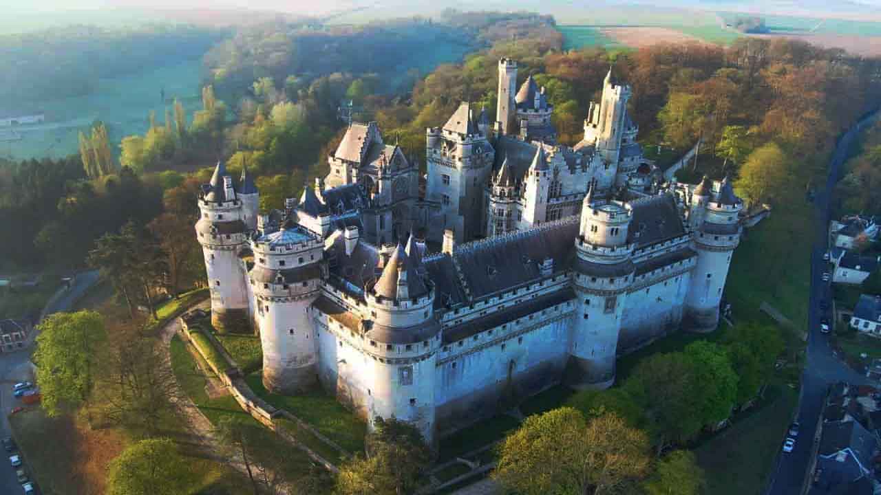 CChâteau-de-Pierrefonds