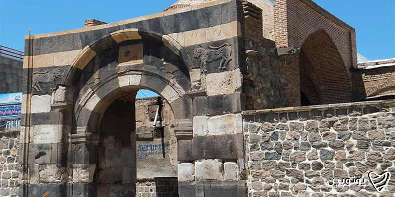 دروازه-سنگی-خوی