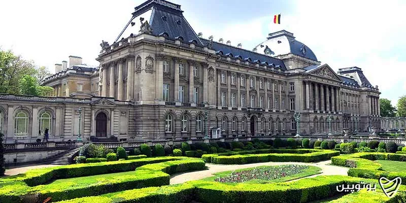 پارک-اطراف-کاخ-سلطنتی